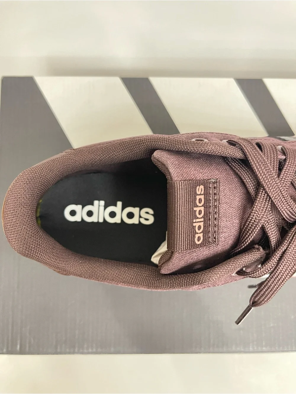 Adidas Daily 4.0 Canvas Sneakers Burgundy Brown IE0601 NWT